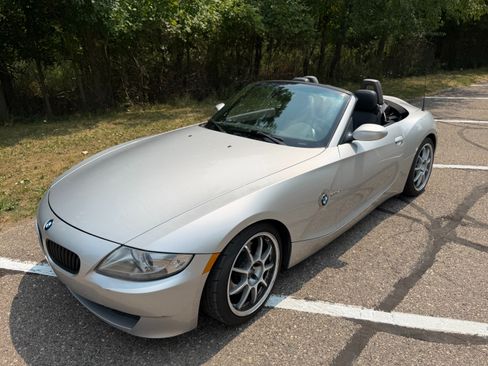 Used 2007 BMW Z4 3.0si RWD image 1