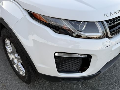 Used 2018 Land Rover Range Rover Evoque SE Premium AWD/4WD image 9