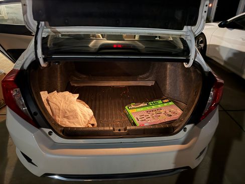 Used 2019 Honda Civic LX image 9