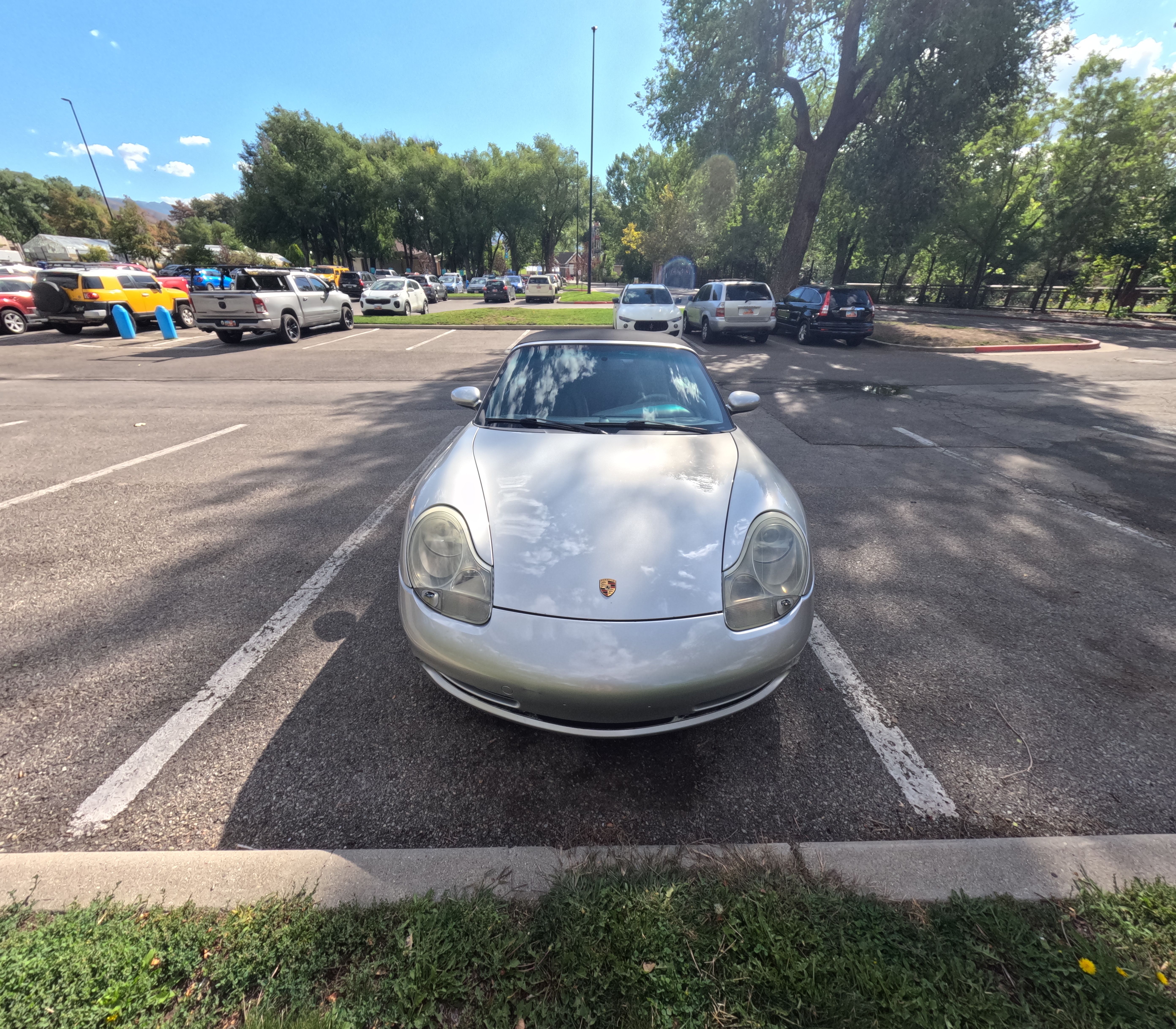 Used 2001 Porsche 911 Cabriolet image 2
