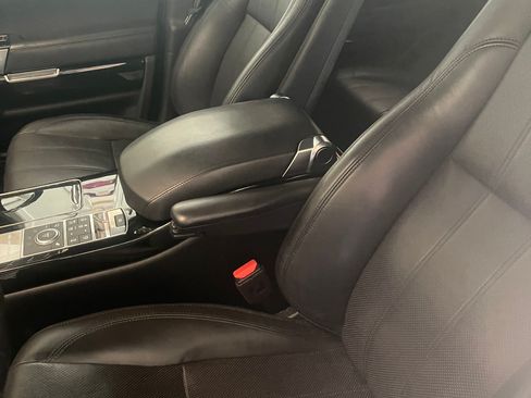 Used 2016 Land Rover Range Rover HSE image 28