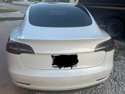 Used 2022 Tesla Model 3 Long Range image 10