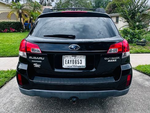 Used 2011 Subaru Outback 2.5i Limited w/ PWR Moonroof Pkg AWD/4WD image 4