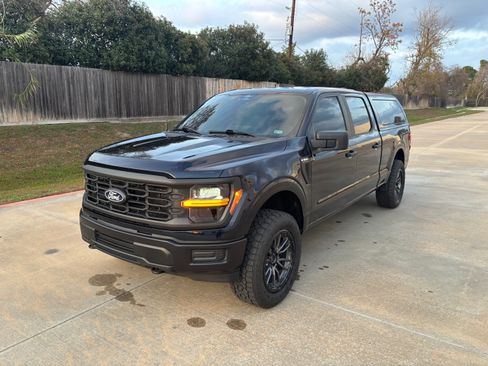 Used 2024 Ford F150 XL image 4