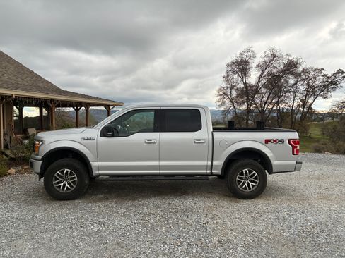 Used 2018 Ford F150 XLT w/ Equipment Group 302A Luxury image 5