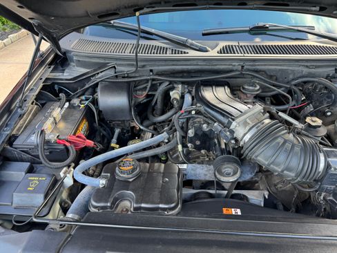 Used 2003 Ford F150 Harley-Davidson RWD image 2