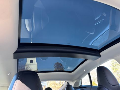 Used 2014 Tesla Model S image 25