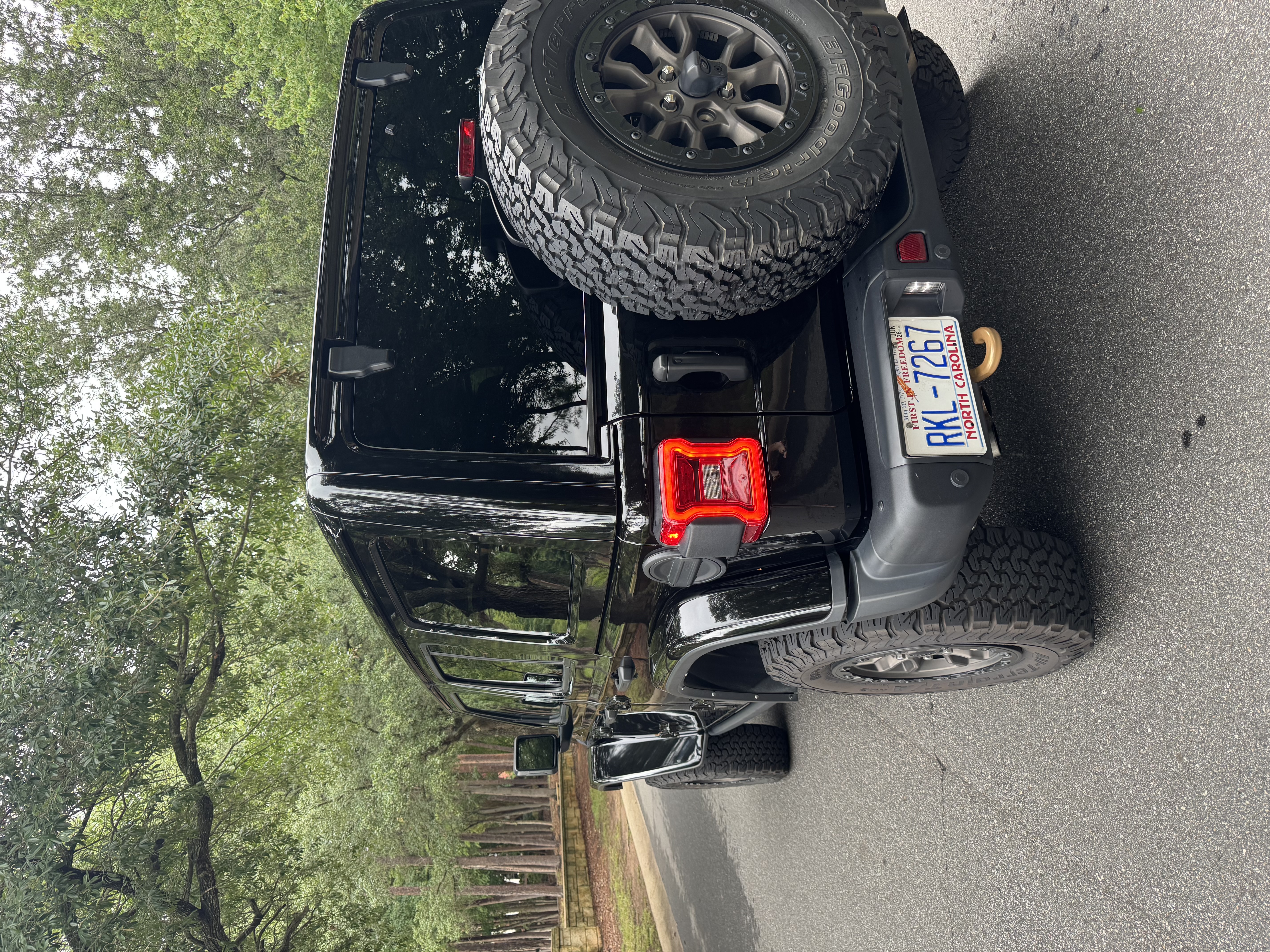 Used 2021 Jeep Wrangler Unlimited Rubicon 392 AWD/4WD image 6