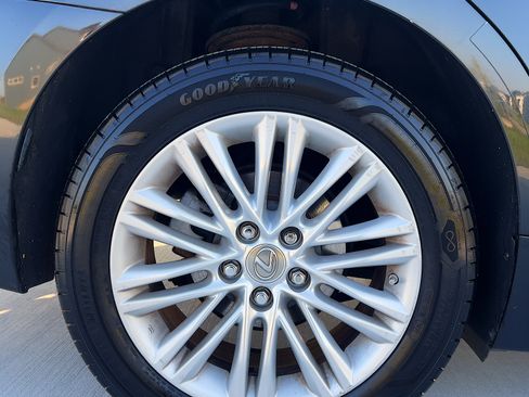 Used 2013 Lexus ES 350 w/ Premium Pkg FWD image 13