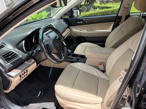 Used 2018 Subaru Outback 2.5i Limited image 6