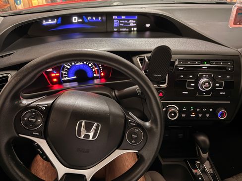 Used 2015 Honda Civic LX image 13
