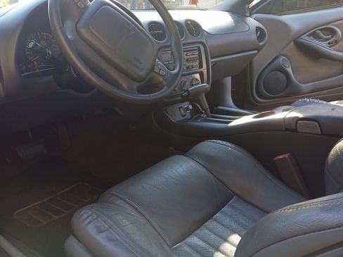 Used 1998 Pontiac Firebird Formula w/ Security Pkg image 5