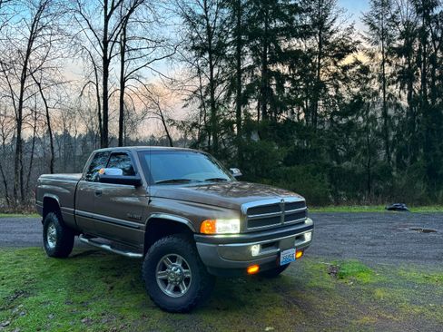 Used 2001 Dodge Ram 2500 Truck 4x4 Quad Cab image 12
