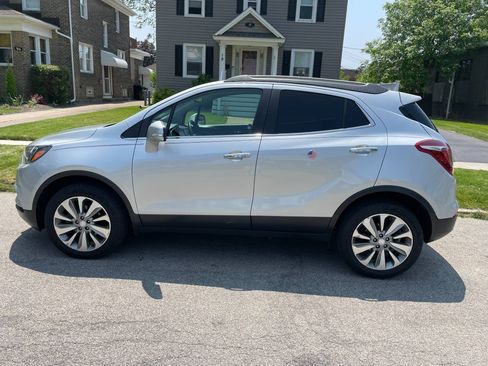 Used 2017 Buick Encore Preferred image 2