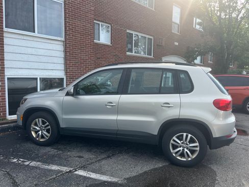 Used 2015 Volkswagen Tiguan S AWD/4WD image 1
