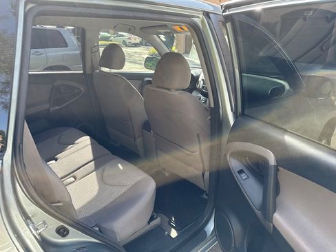Used 2008 Toyota RAV4 2WD V6 w/ 3rd Row image 19