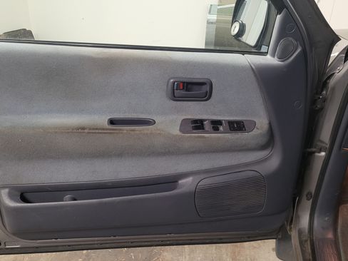 Used 1997 Toyota T100 SR5 image 10