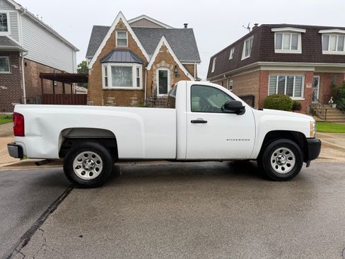 Used 2013 Chevrolet Silverado 1500 W/T RWD image 6