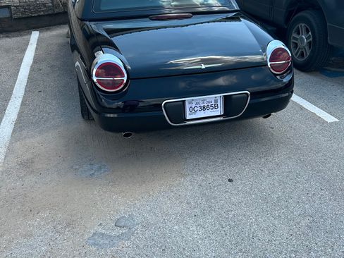 Used 2002 Ford Thunderbird RWD image 5