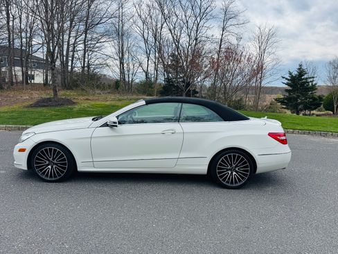 Used 2011 Mercedes-Benz E 350 Cabriolet image 19
