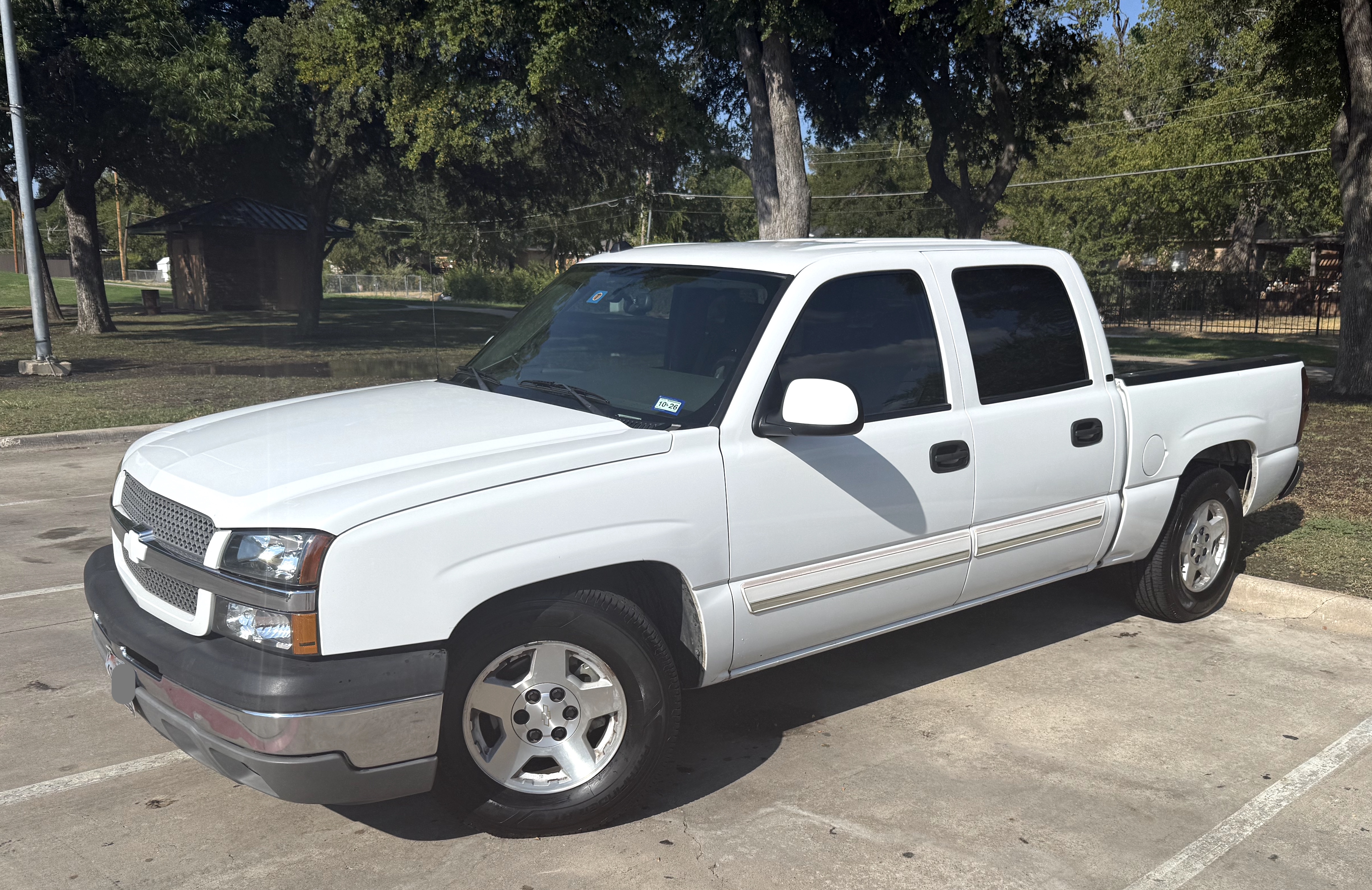 Used 2005 Chevrolet Silverado 1500 LS w/ Light Duty Power Package RWD image 1