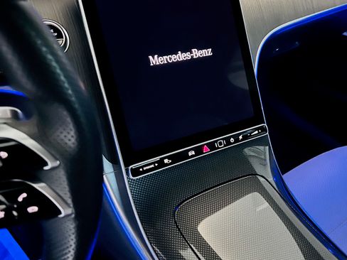 Used 2022 Mercedes-Benz C 300 Sedan image 8