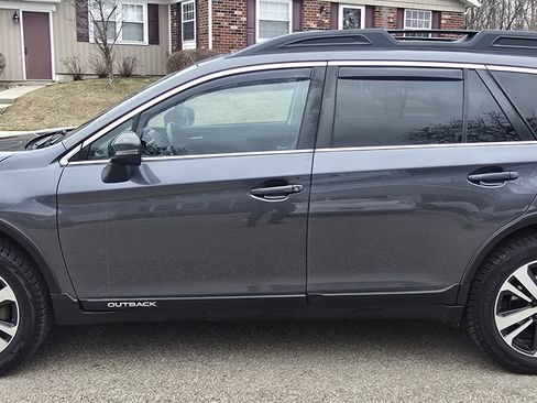 Used 2018 Subaru Outback 3.6R Limited image 5