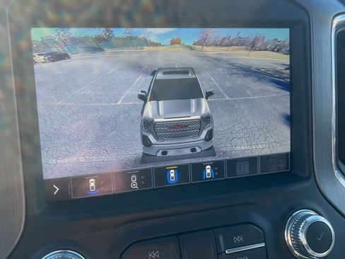 Used 2021 GMC Sierra 1500 Denali w/ Denali Ultimate Package image 12