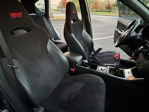 Used 2010 Subaru Impreza WRX STI image 12