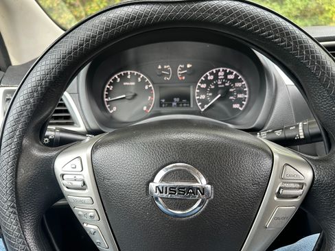 Used 2016 Nissan Sentra S image 9