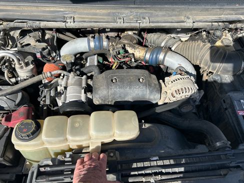 Used 2000 Ford F250 Short Bed image 12