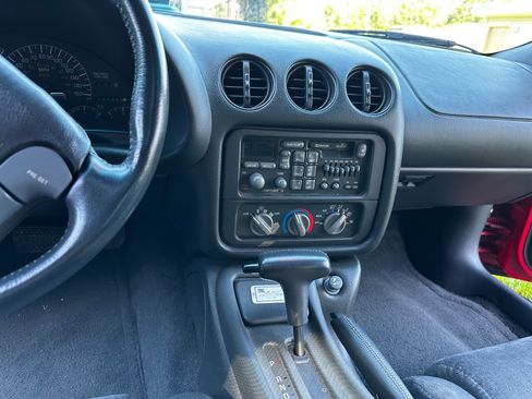 Used 1994 Pontiac Firebird Formula RWD image 20