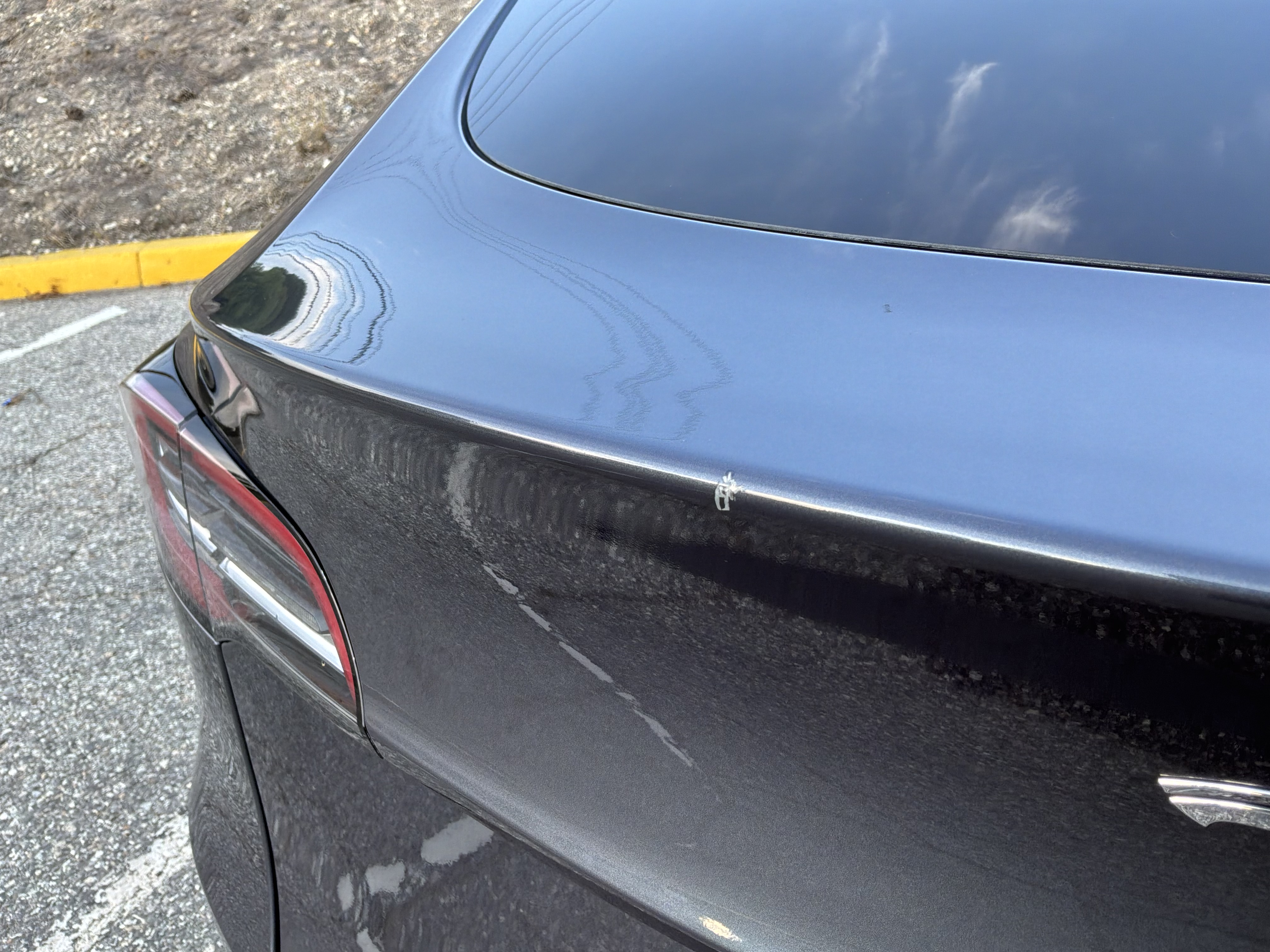Used 2022 Tesla Model Y Long Range AWD/4WD image 19