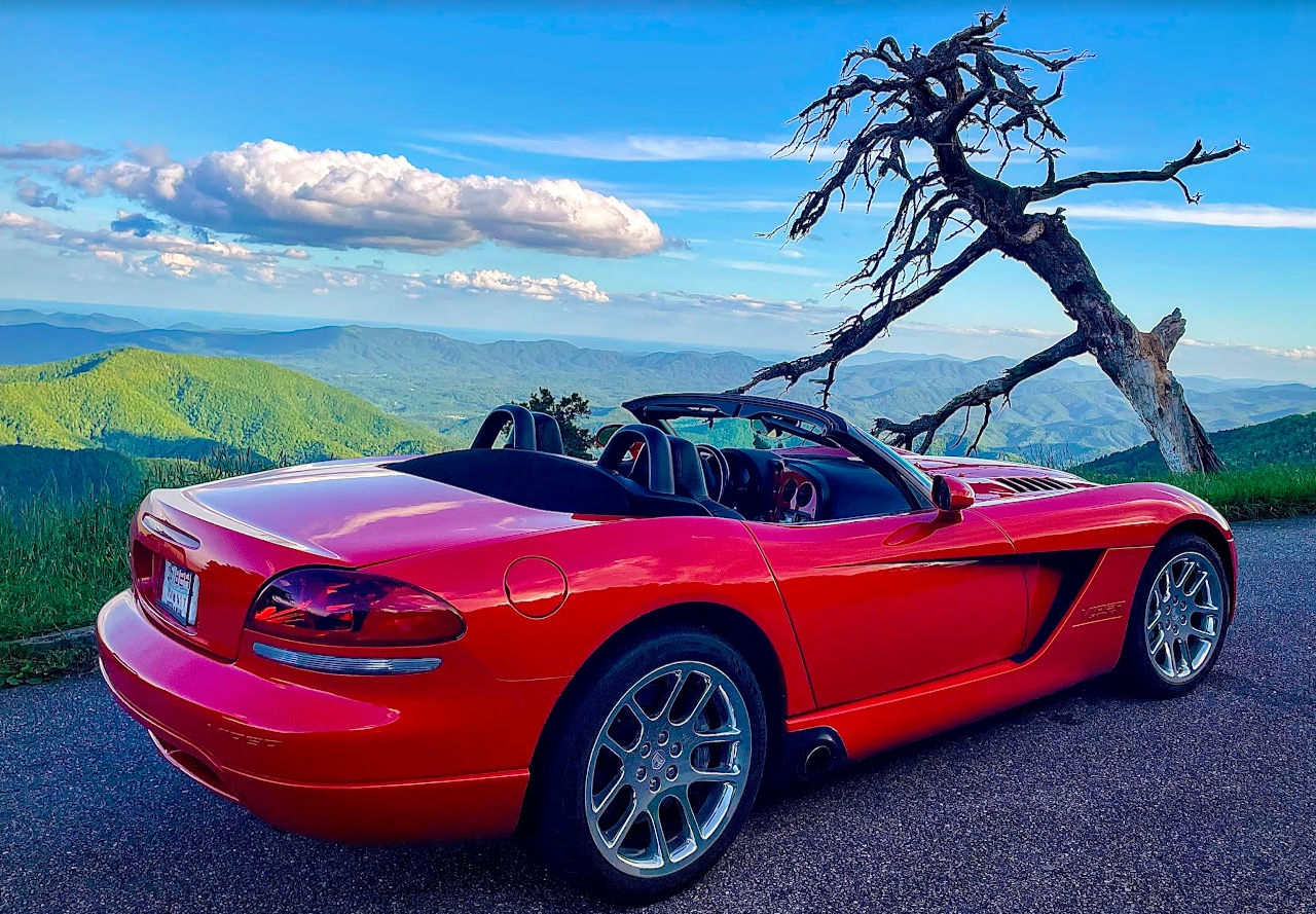 Used 2003 Dodge Viper SRT-10 RWD image 1