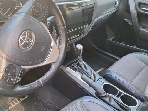Used 2019 Toyota Corolla SE w/ Carpet Mat Package (TMS) FWD image 8