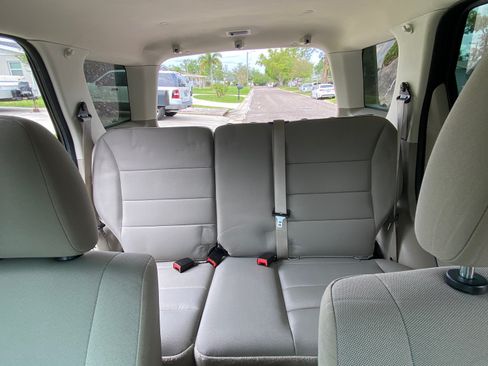 Used 2010 Ford Escape XLT image 11