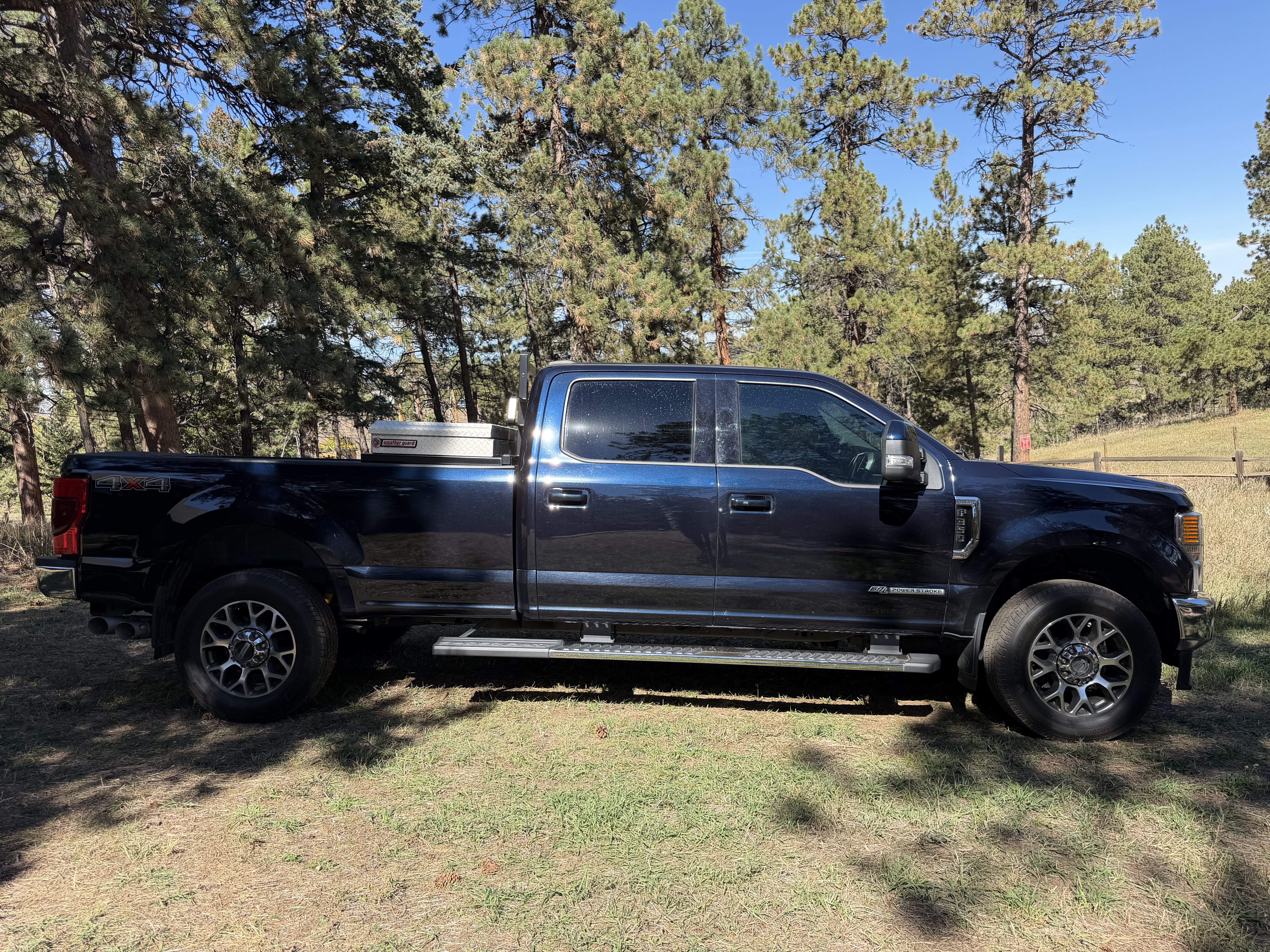 Used 2021 Ford F350 Lariat w/ Lariat Ultimate Package AWD/4WD image 4