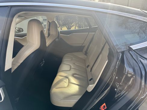 Used 2015 Tesla Model S P90D image 14