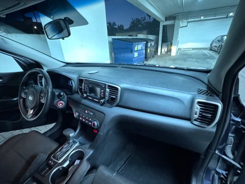 Used 2018 Kia Sportage LX image 11
