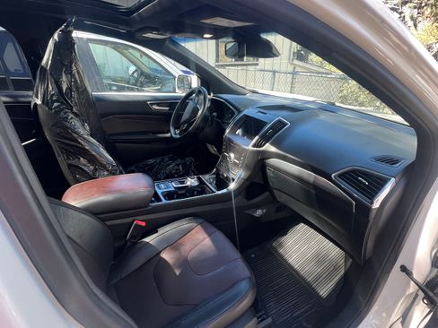 Used 2020 Ford Edge Titanium w/ Equipment Group 301A AWD/4WD image 8