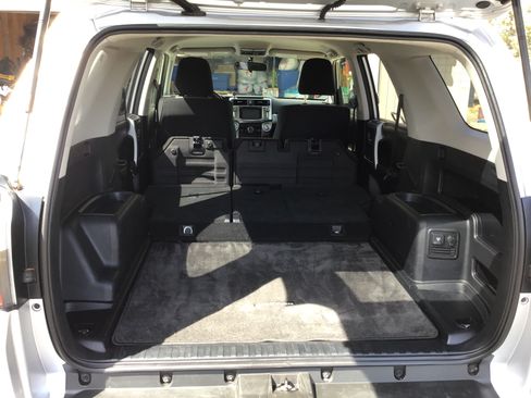 Used 2016 Toyota 4Runner SR5 image 12