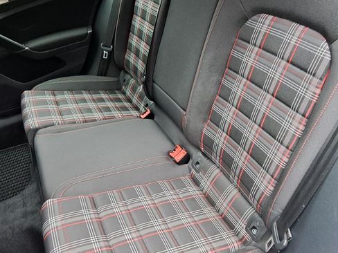 Used 2020 Volkswagen GTI SE image 12