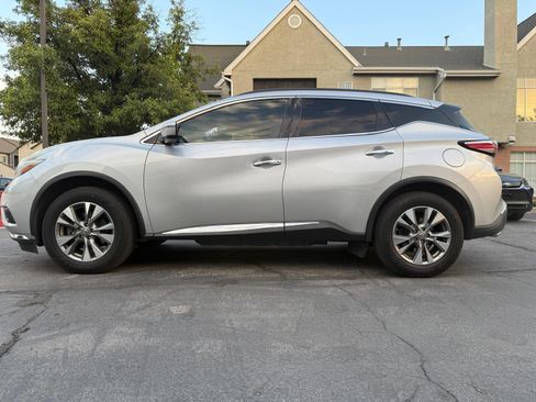 Used 2018 Nissan Murano SV FWD image 12