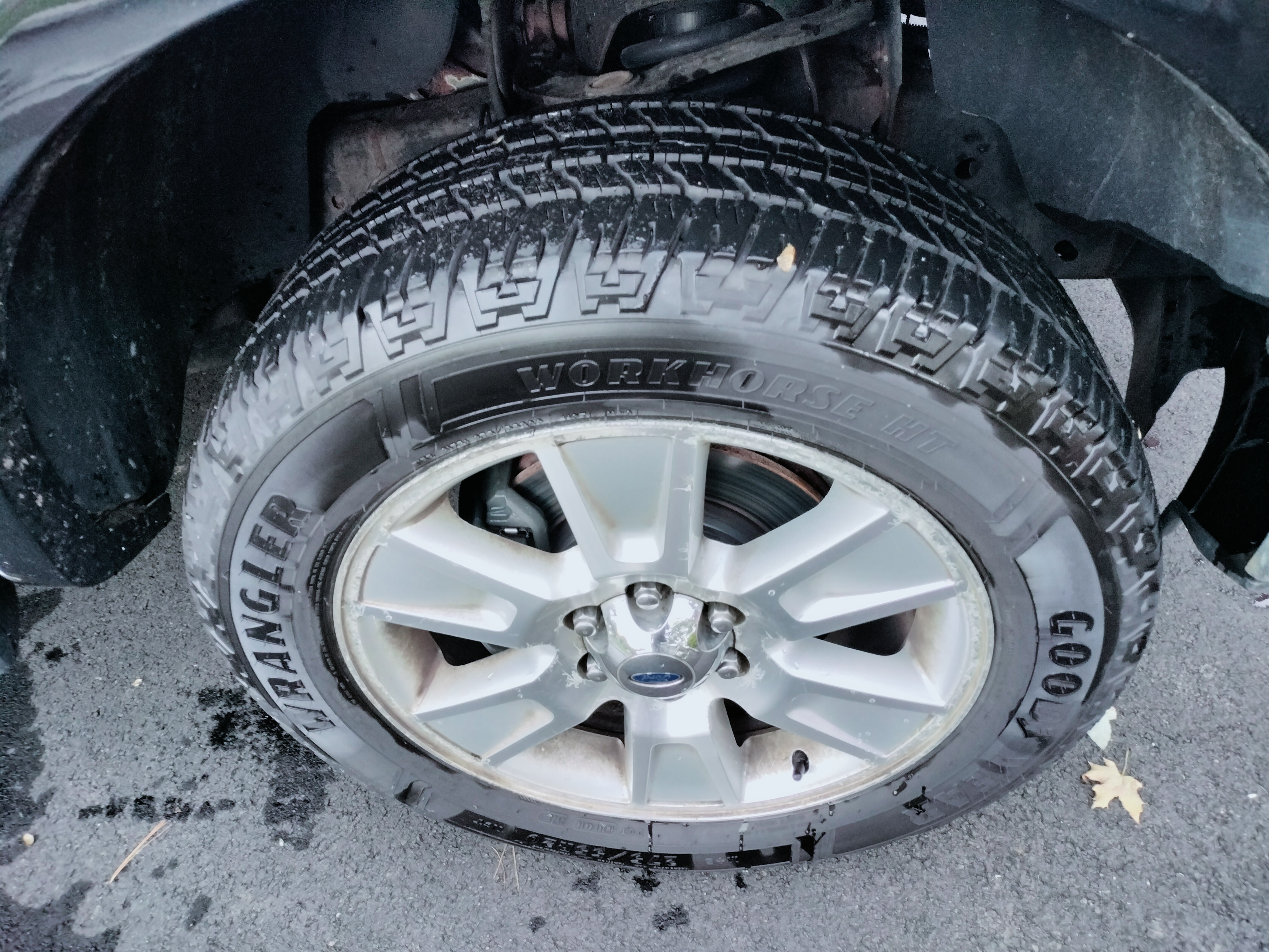Used 2011 Ford F150 Lariat AWD/4WD image 24