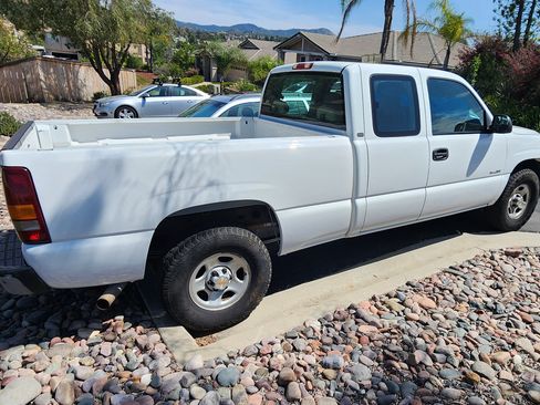 Used 2001 Chevrolet Silverado 1500 4x4 Extended Cab w/ Firm Ride Suspension Pkg image 6