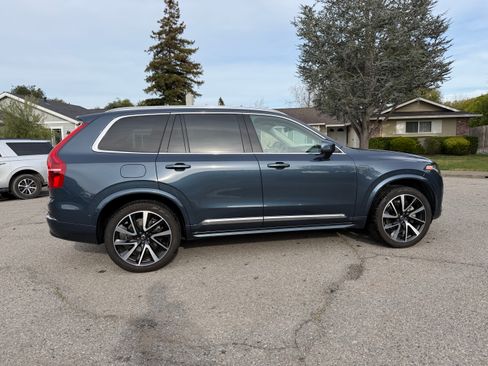 Used 2025 Volvo XC90 B6 Plus w/ Protection Package Premier image 6