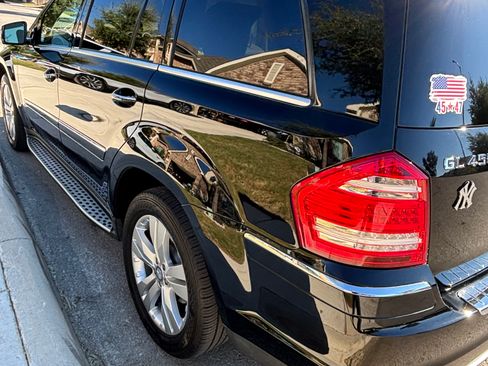 Used 2011 Mercedes-Benz GL 450 4MATIC image 16