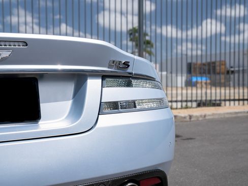 Used 2011 Aston Martin DBS Volante RWD image 31