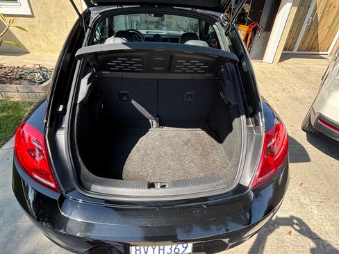 Used 2014 Volkswagen Beetle 1.8T image 6