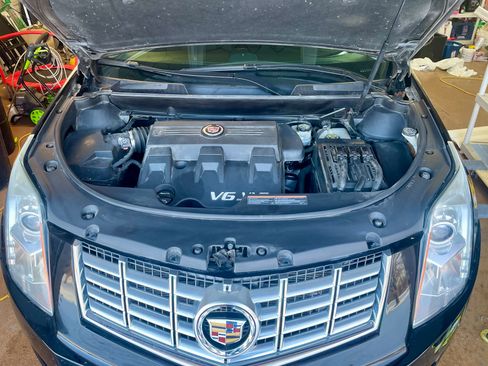 Used 2016 Cadillac SRX Luxury w/ Driver Awareness Package image 14